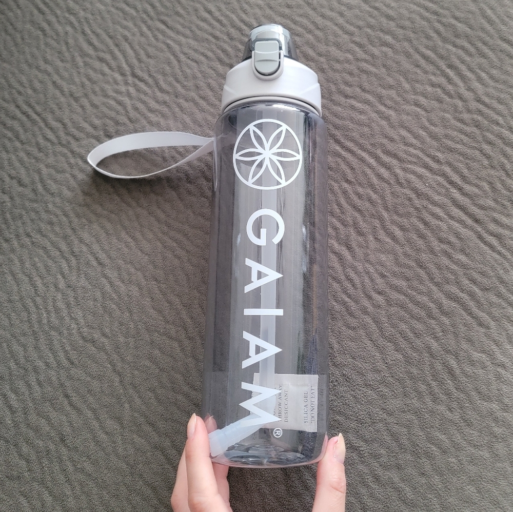Gaiam Yoga Grey water bottle